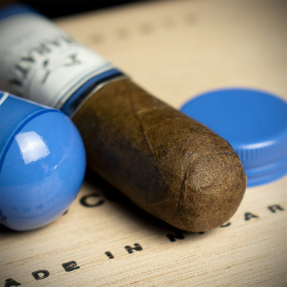 Charatan Tubed Corona Cigars - Box of 10 - Image 4