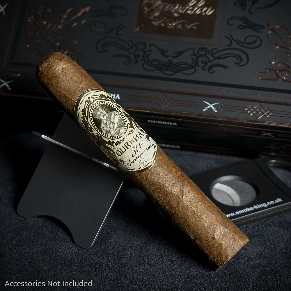 Gurkha Treinta 30th Anniversary Robusto Cigars - Box of 20 - Image 2