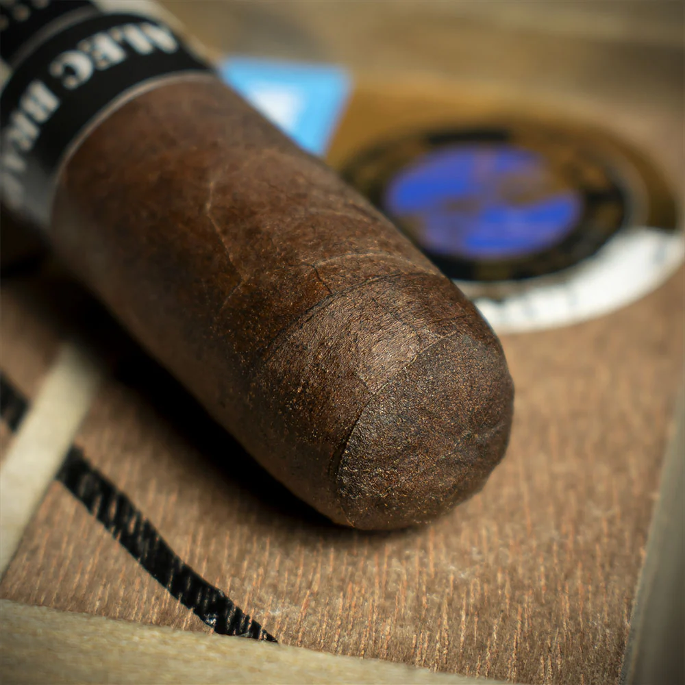 Alec Bradley Black Market Honduras Punk Petit Corona Cigars - Box of 24 - Image 4