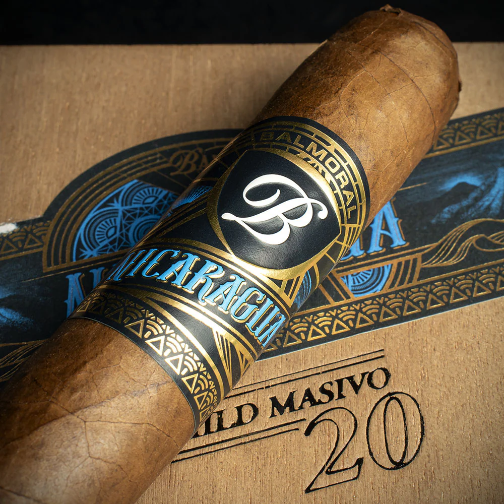 Balmoral Puro Nicaragua Rothschild Masivo Cigar - Single - Image 4