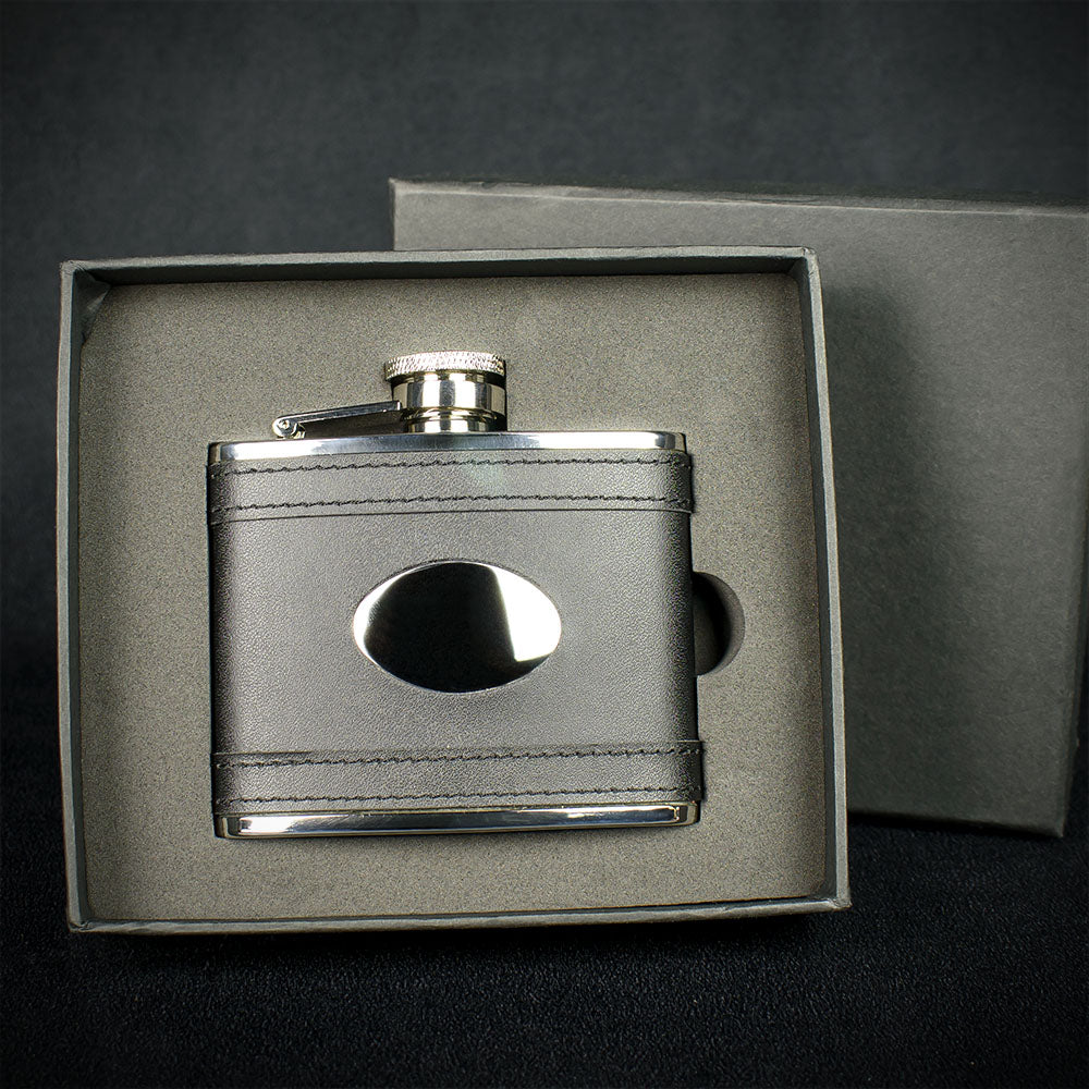 Black Leather Hip Flask - 4oz Stainless Steel with Engraving Plate - Image 2