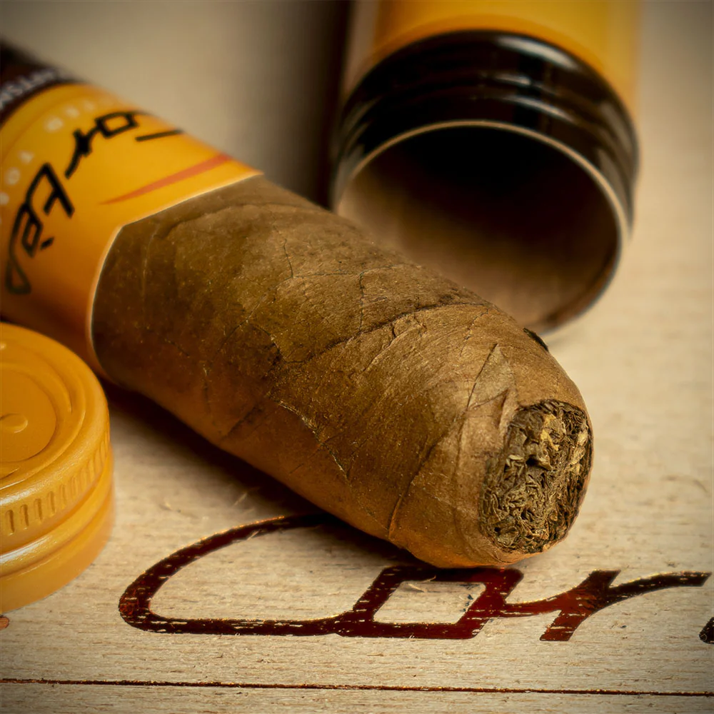 J. Cortes High Class Honduras Corona Cigars - Box of 10 - Image 4