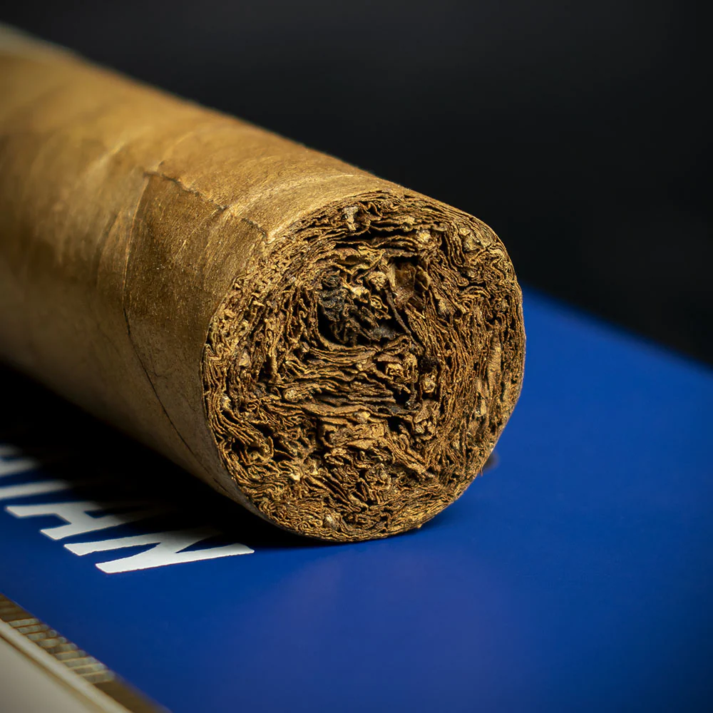 Charatan Nicaraguan Claro Robusto Cigars - Box of 12 - Image 5
