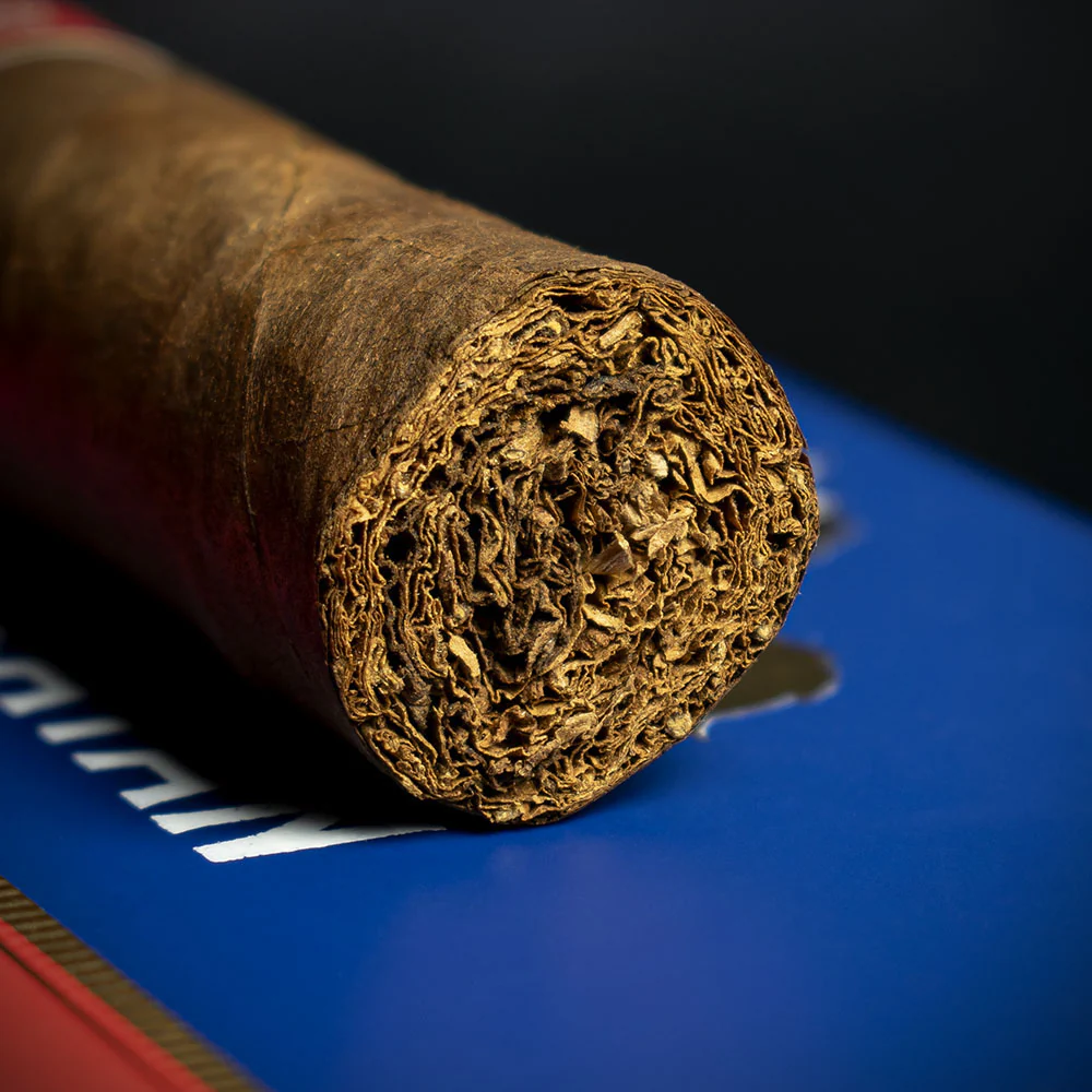 Charatan Nicaraguan Colorado Robusto Cigars - Box of 12 - Image 5