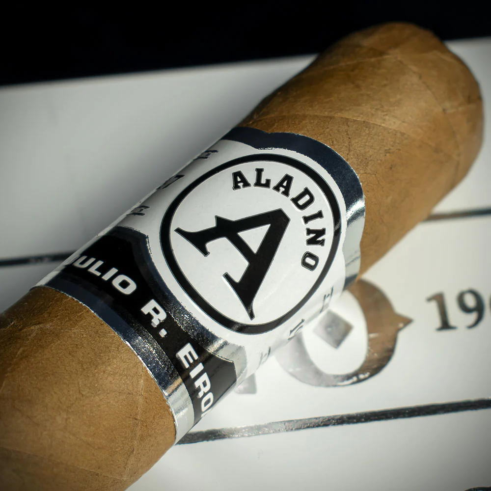 Aladino Connecticut Robusto Cigars - Box of 20 - Image 3