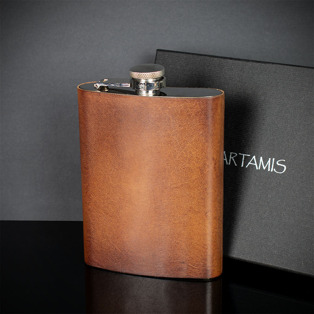 Brown Antique Leather Hip Flask - 8oz Stzainless Steel - Image 2
