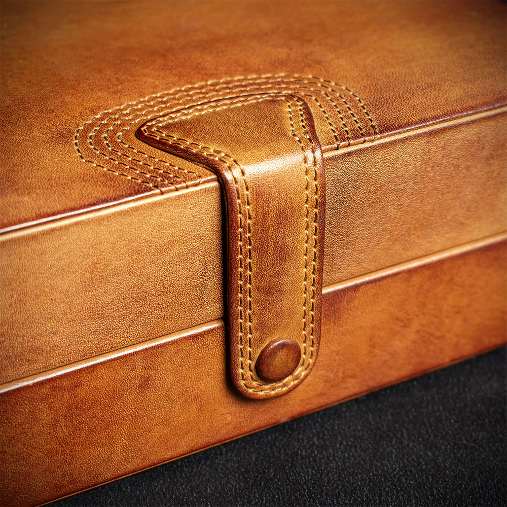 Brown Antique Leather Travel Humidor - 20 Cigars - Image 5