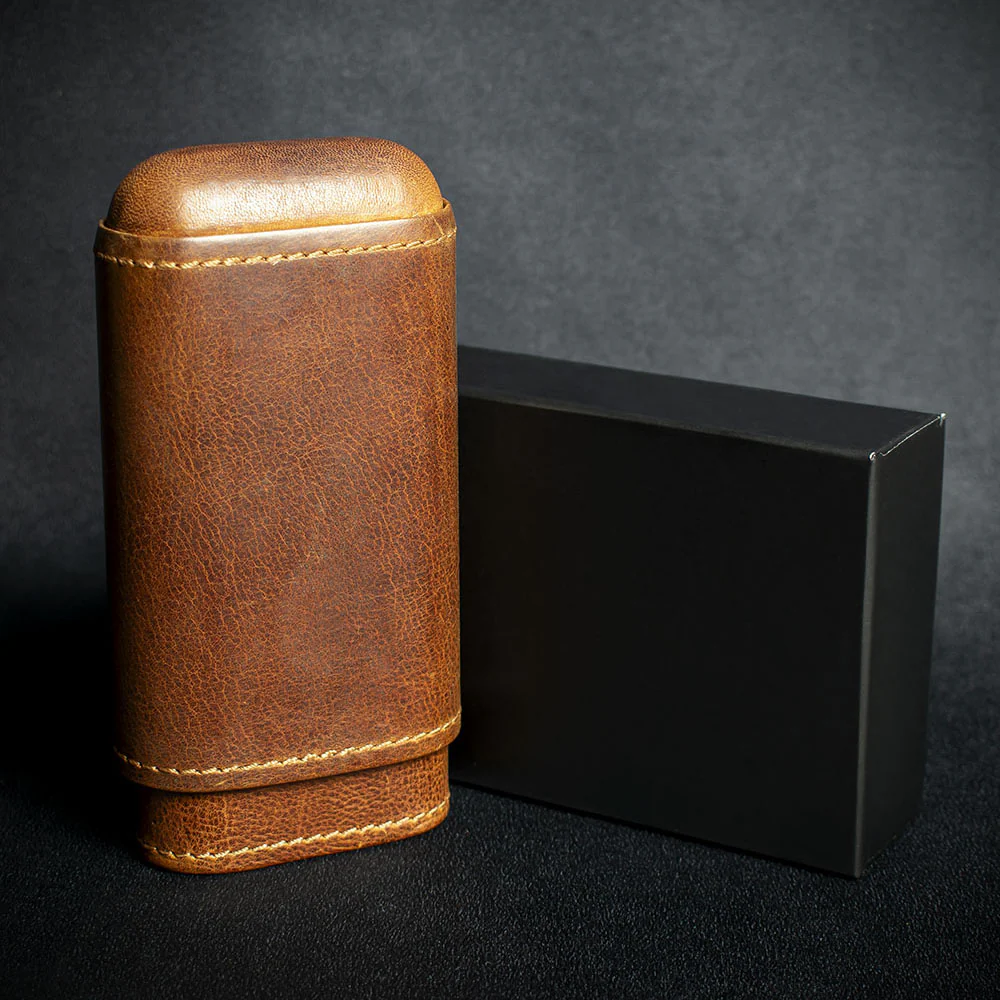 Artamis Cognac Leather Cedar Lined Cigar Case - 3 Robustos