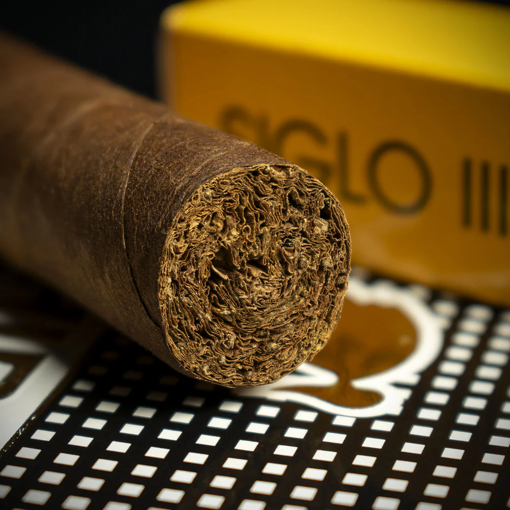 Cohiba Siglo III Cuban Cigars - Pack of 5 - Image 5