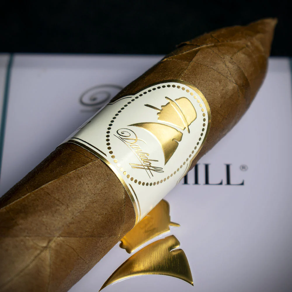 Davidoff Winston Churchill The Traveller Belicoso Cigars - Tin of 4 - Image 3