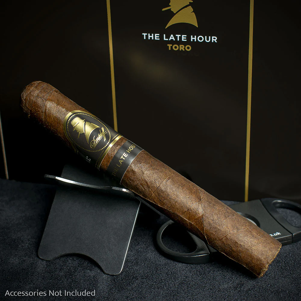 Davidoff Winston Churchill The Late Hour Toro Cigar - Single - Image 2