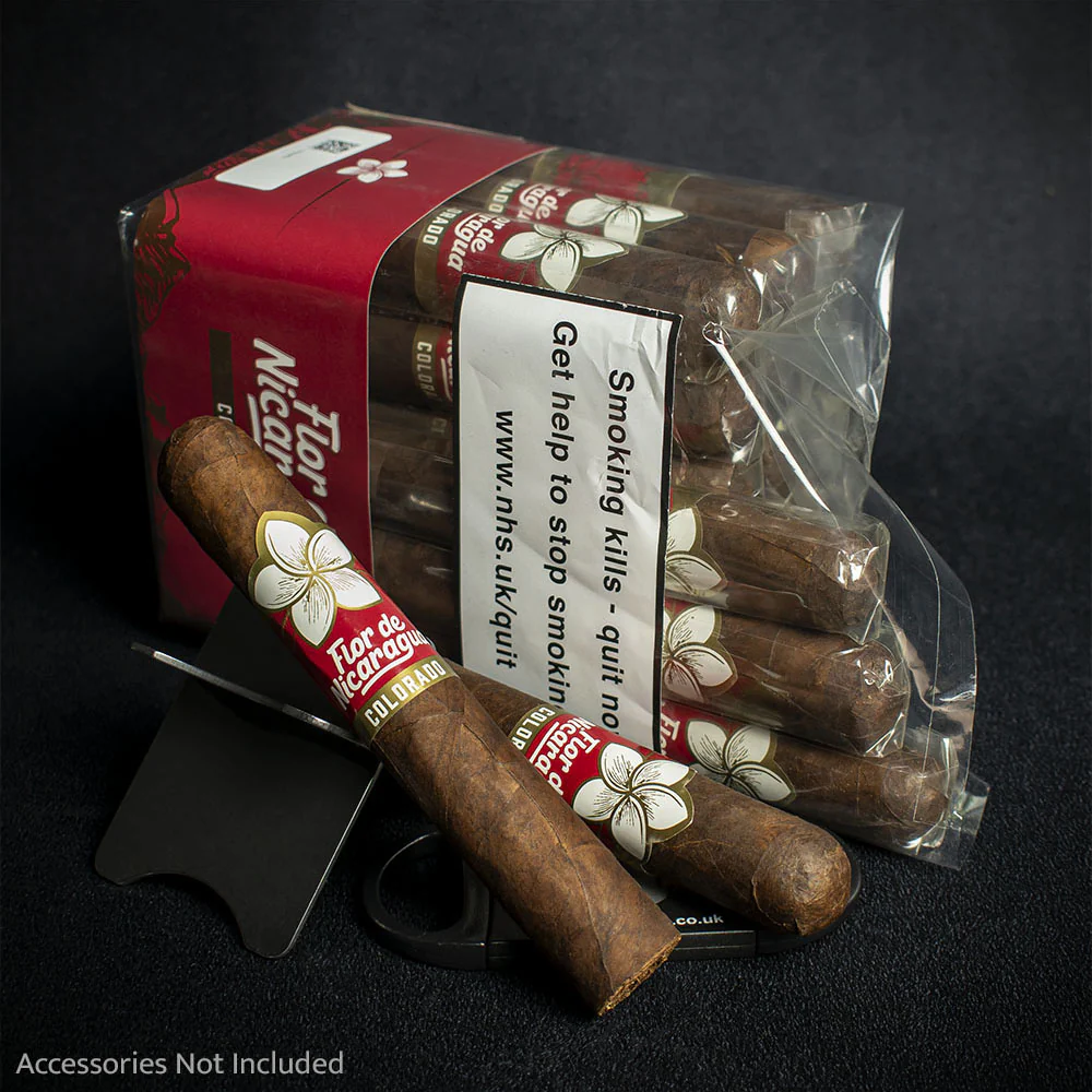 Flor de Nicaragua Colorado Robusto Cigar - Single - Image 3
