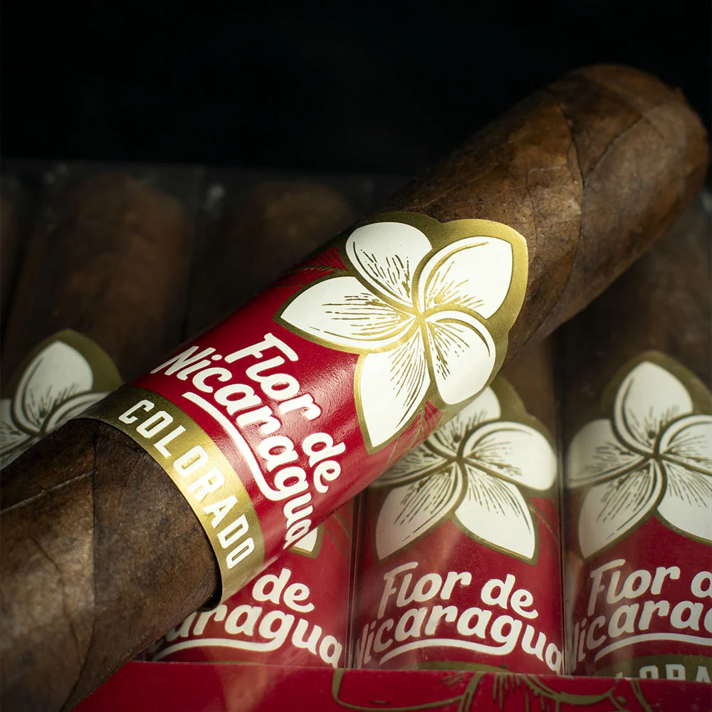 Flor de Nicaragua Colorado Toro Cigars - Bundle of 20 - Image 3