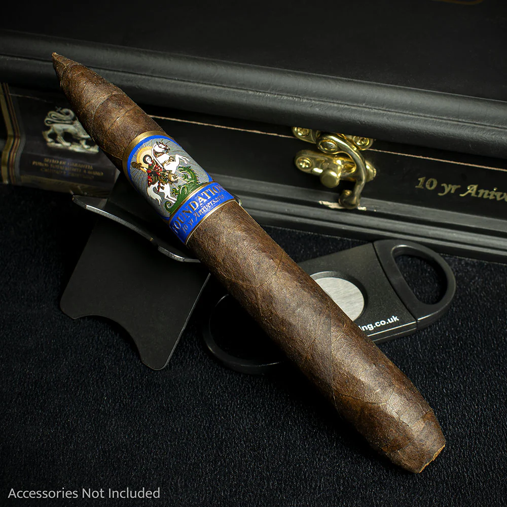 Foundation Cigars 10 Year Aniversario Salomon Cigar - Limited Edition - Single - Image 2