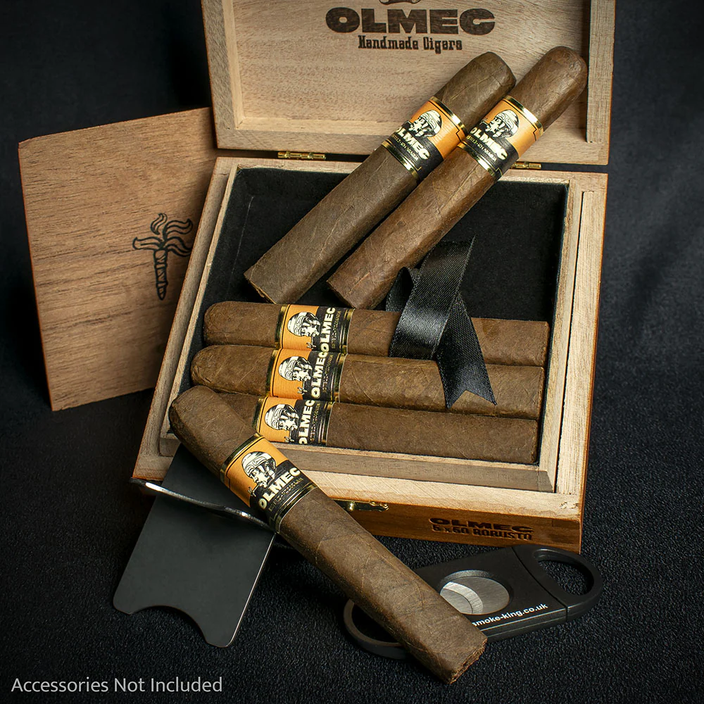 Foundation Cigars Olmec Claro Nicaraguan Robusto Cigar - Single - Image 3