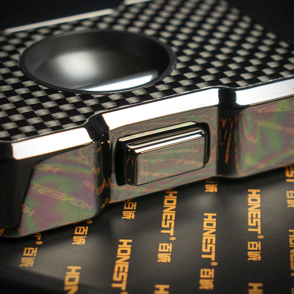 Honest "V" Cigar Cutter - Carbon Black - Image 5