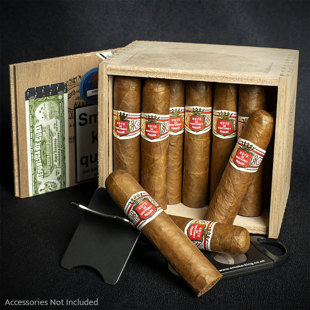 Hoyo de Monterrey Petit Robusto Cuban Cigar - Single - Image 3