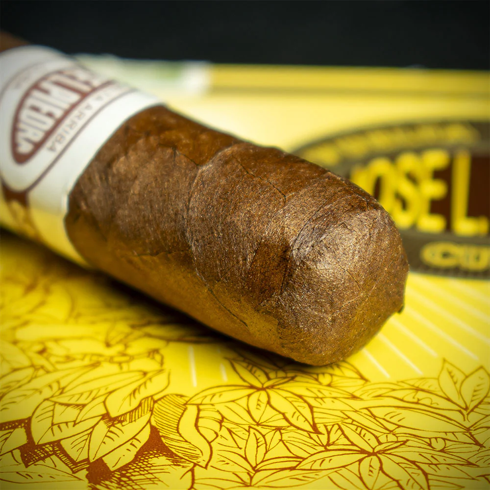 Jose L. Piedra Petit Cetros Cuban Cigar - Single - Image 5