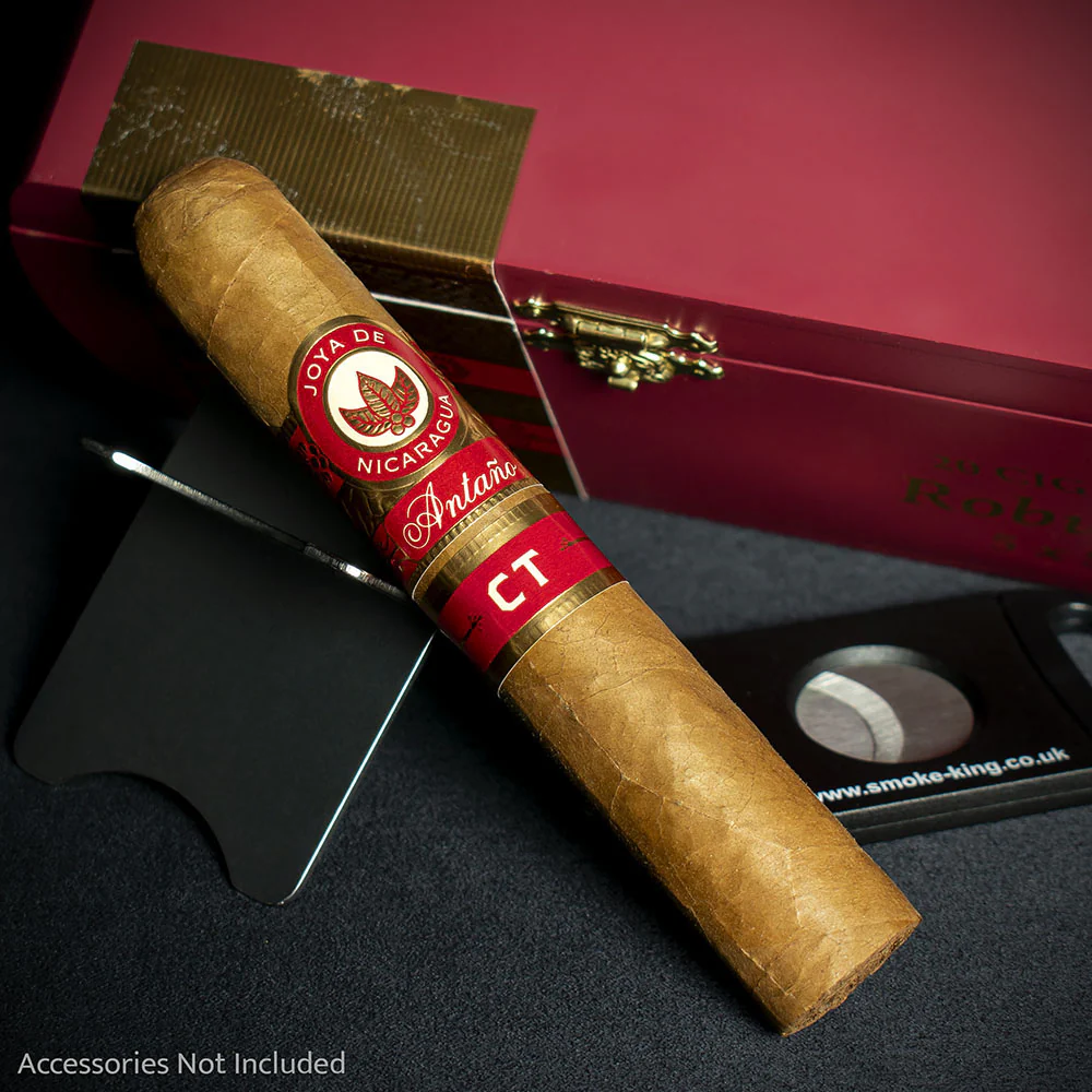 Joya de Nicaragua Antaño CT Robusto Cigar - Single - Image 2