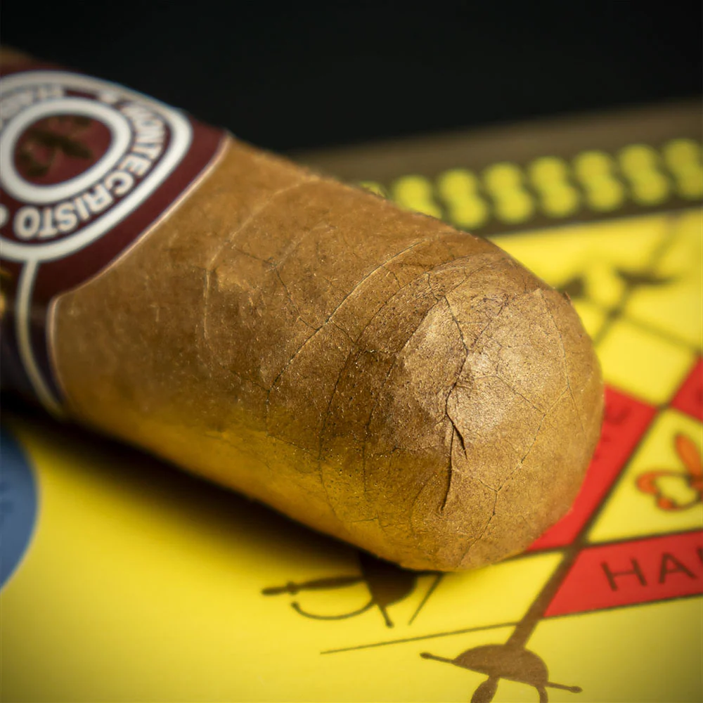 Montecristo Media Corona Cuban Cigar - Single - Image 5