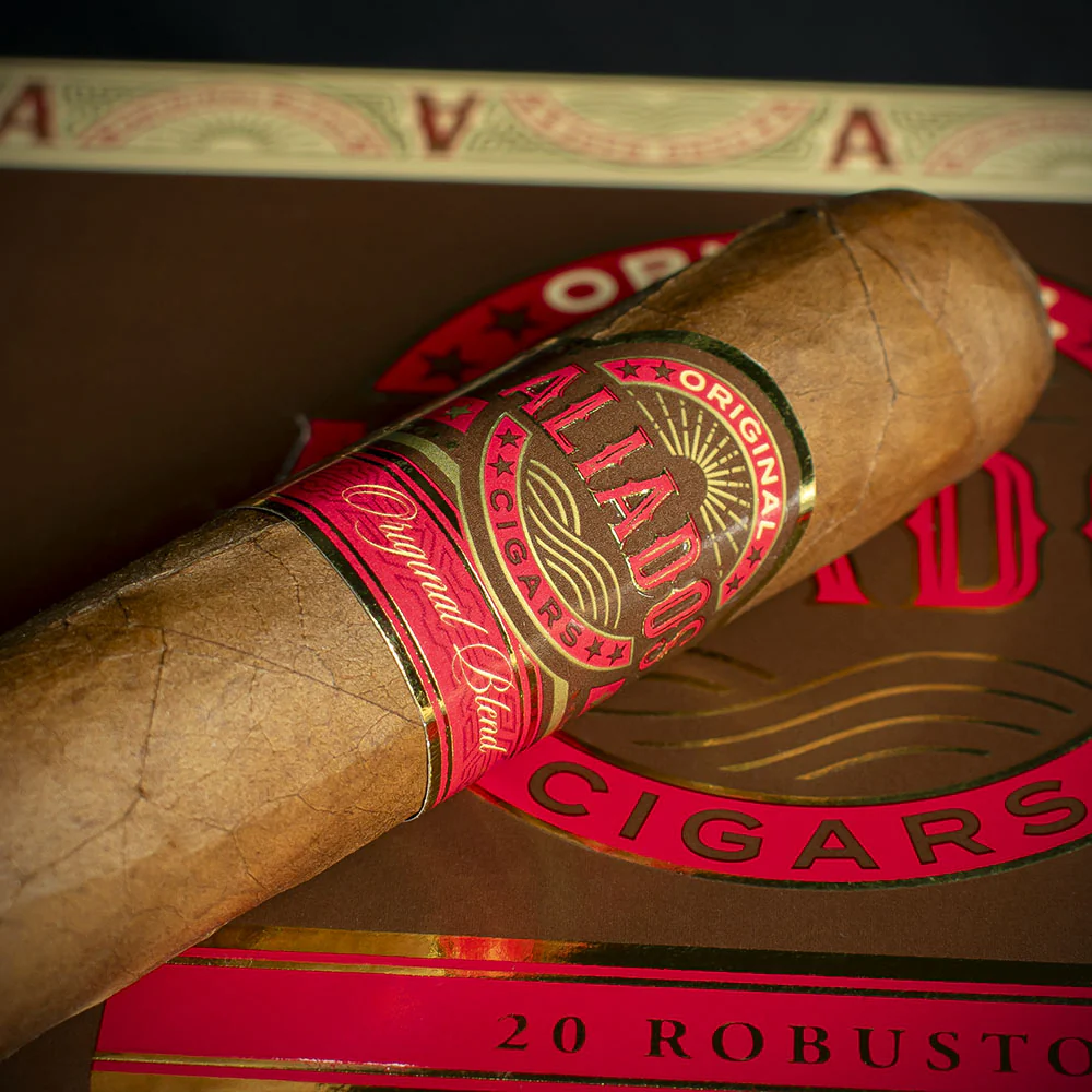 Aliados Original Robusto Cigar - Single - Image 4