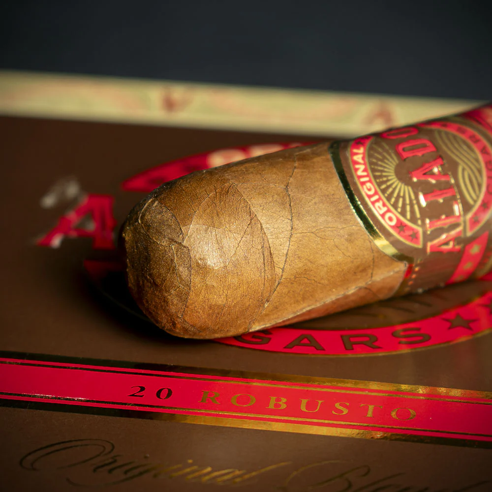 Aliados Original Robusto Cigar - Single - Image 5