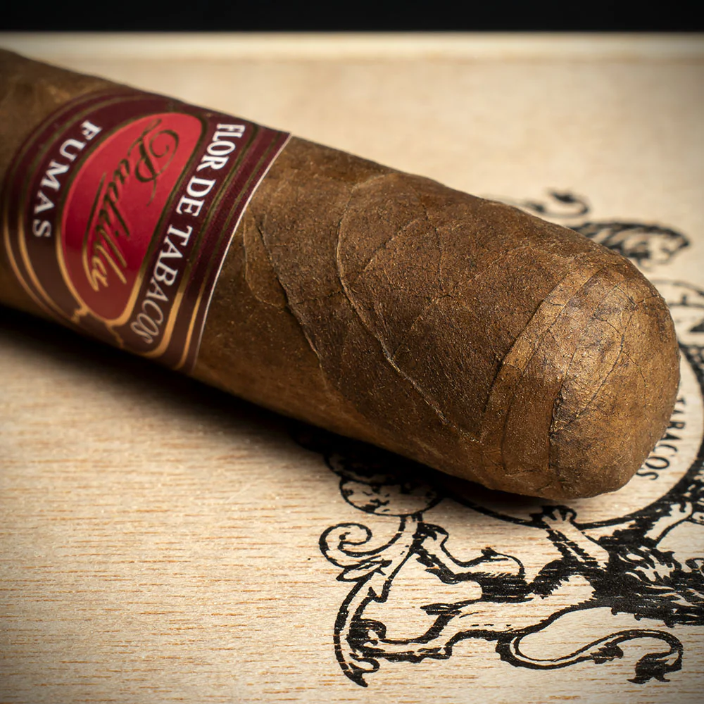 Padilla Fumas Honduran Toro Cigar - Single - Image 5