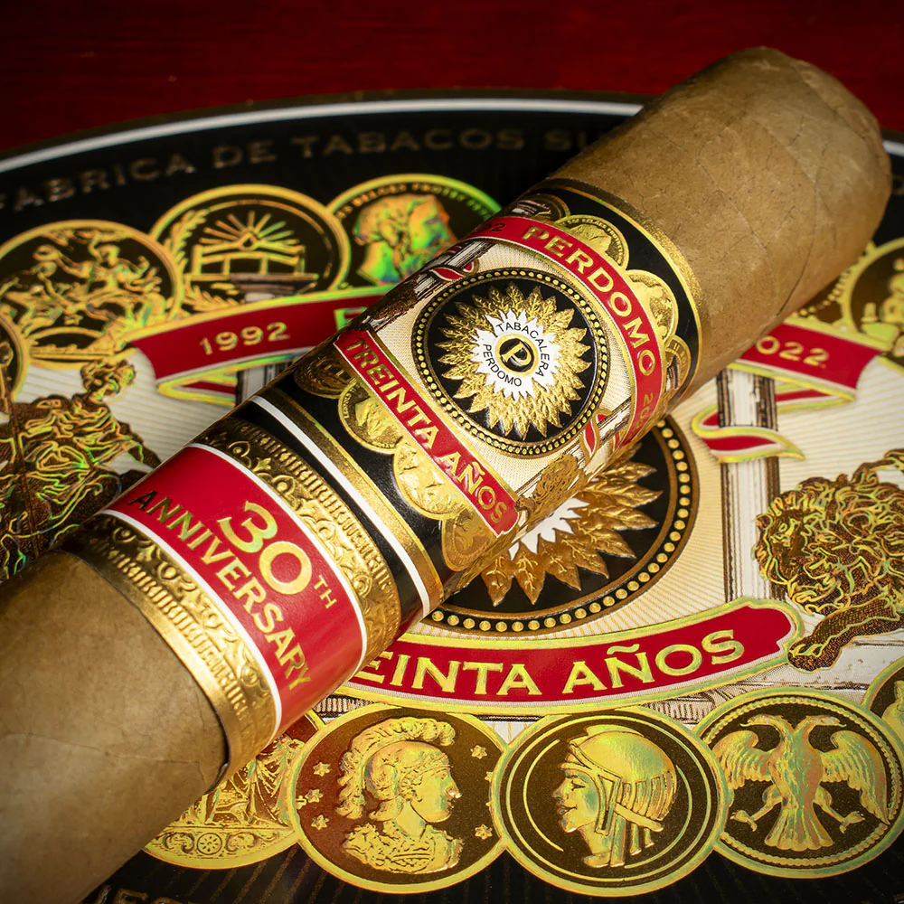 Perdomo 30th Anniversary Connecticut Epicure Cigar - Single - Image 4