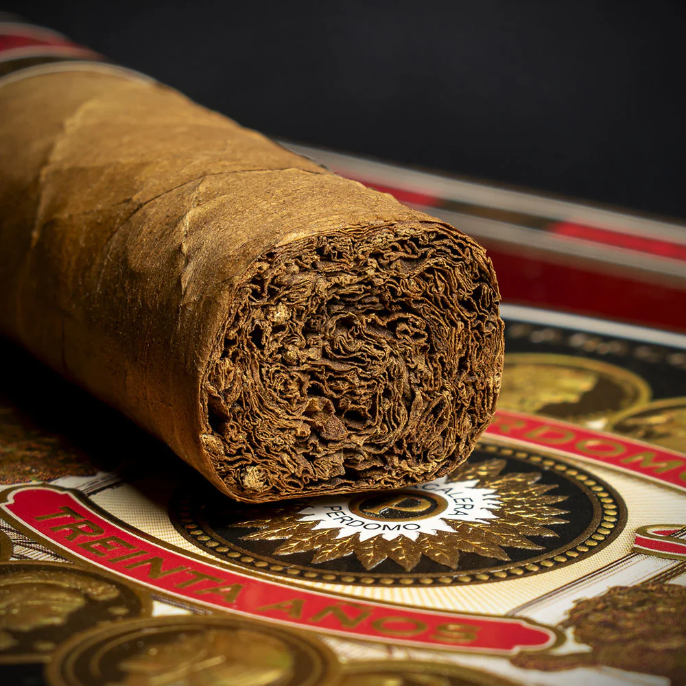 Perdomo 30th Anniversary Connecticut Robusto Cigar - Single - Image 6