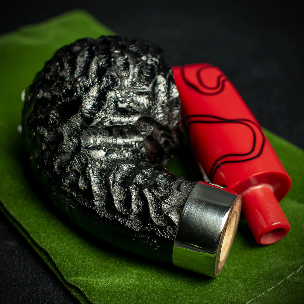 Peterson of Dublin Dracula Rusticated Briar Smoking Pipe - Shape XL02 - Image 4