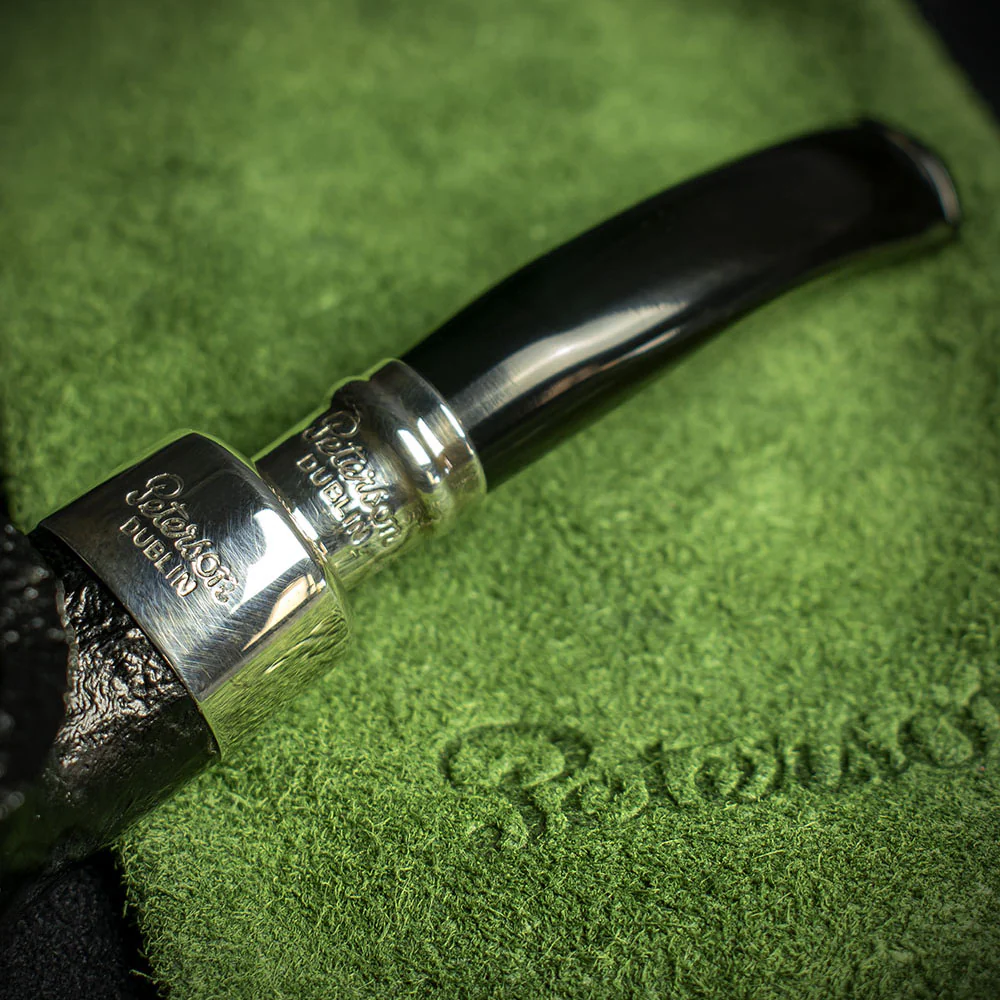 Peterson of Dublin System Spigot Sandblasted Briar Pipe - Shape 301 - Image 6