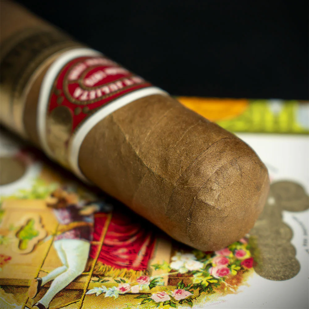 Romeo y Julieta Petit Churchill Cuban Cigar - Single - Image 5