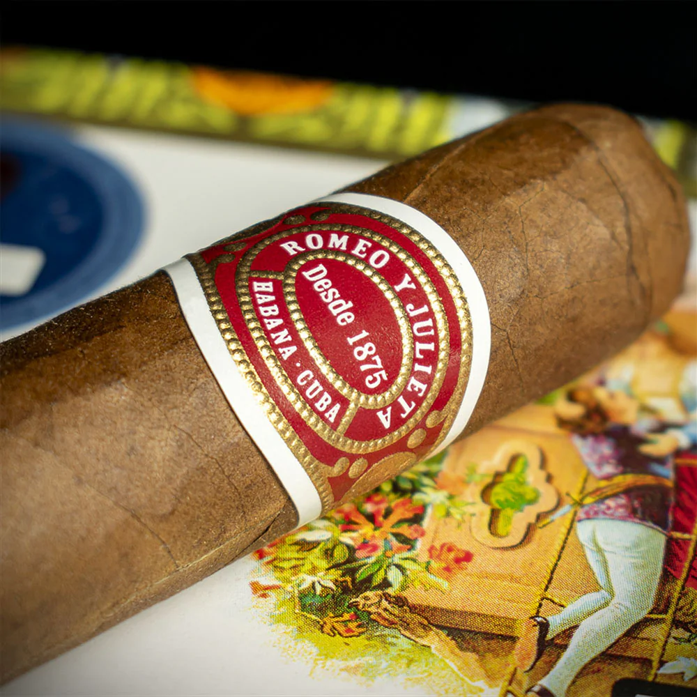Romeo y Julieta Petit Royales Cuban Cigars - Box of 25 - Image 3