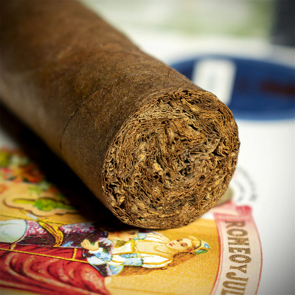 Romeo y Julieta Petit Royales Cuban Cigars - Box of 25 - Image 5