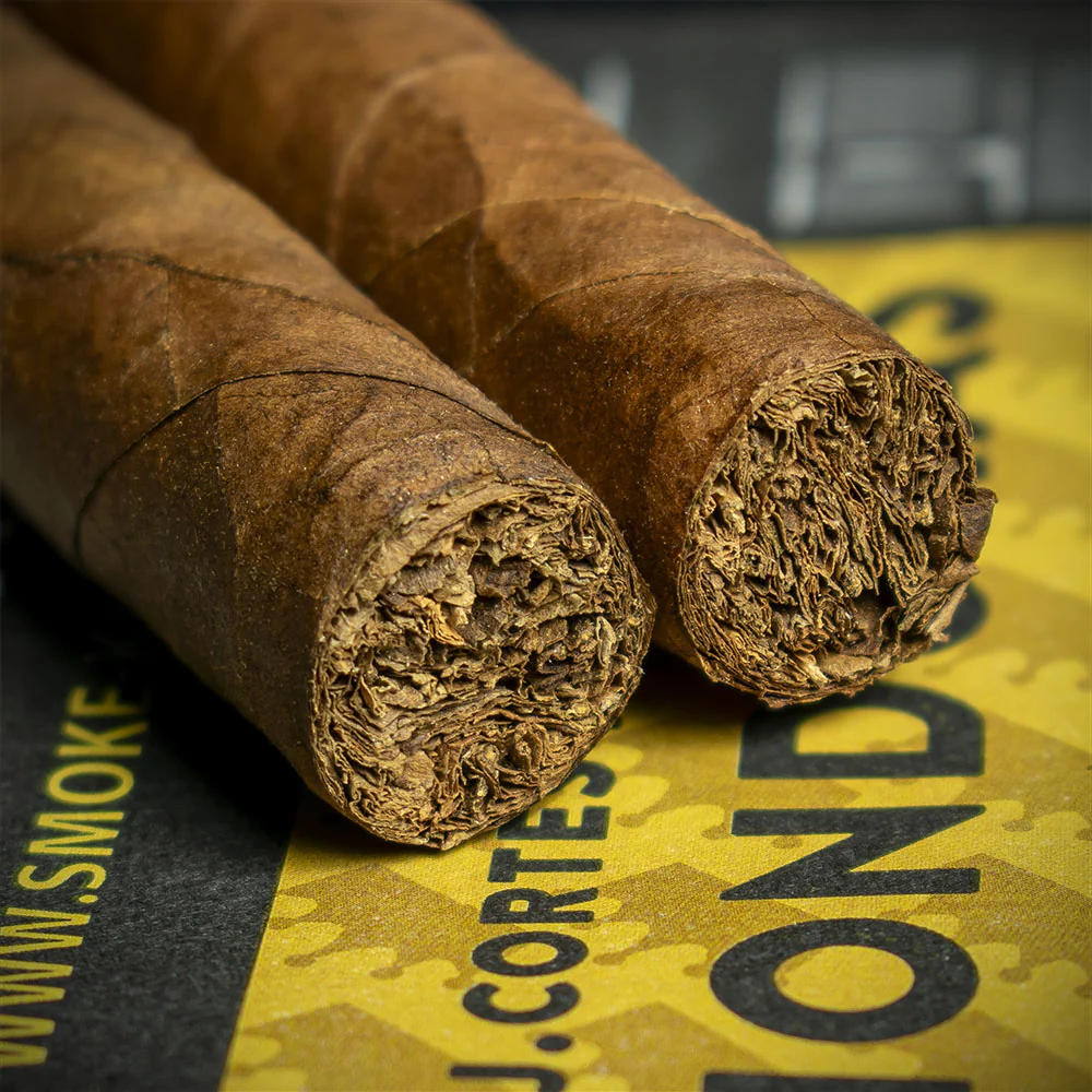 J. Cortes Honduran Tubed Cigars & Hine Cigar Reserve Cognac 5cl Miniature - Sample Bag - Image 5