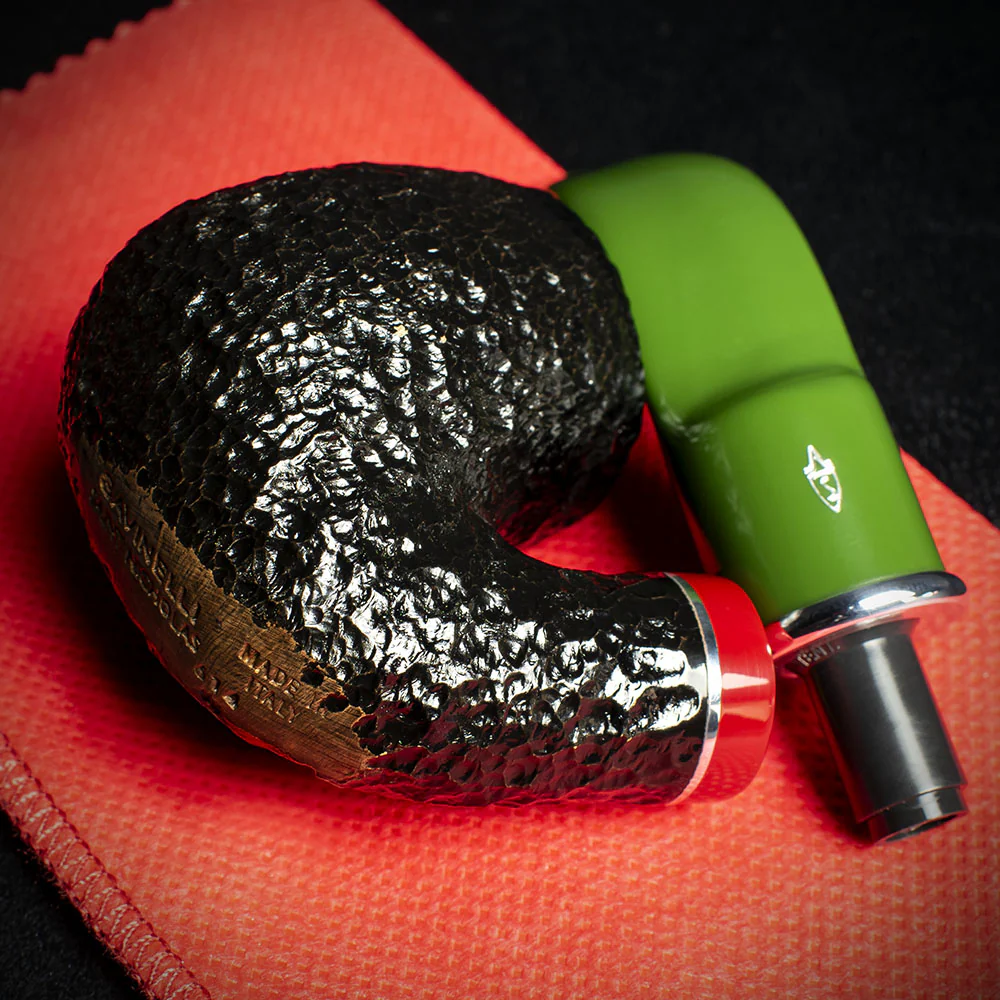 Savinelli St Nicholas Xmas 2025 Briar 6mm Smoking Pipe - Shape 614 - Image 4