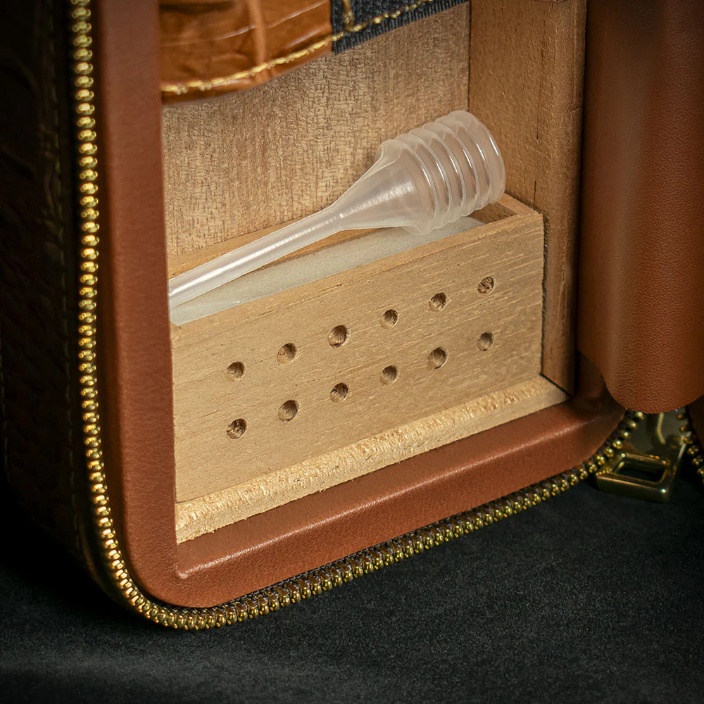 Sikarlan Leather Travel Cigar Case - 6 Cigars - Image 4