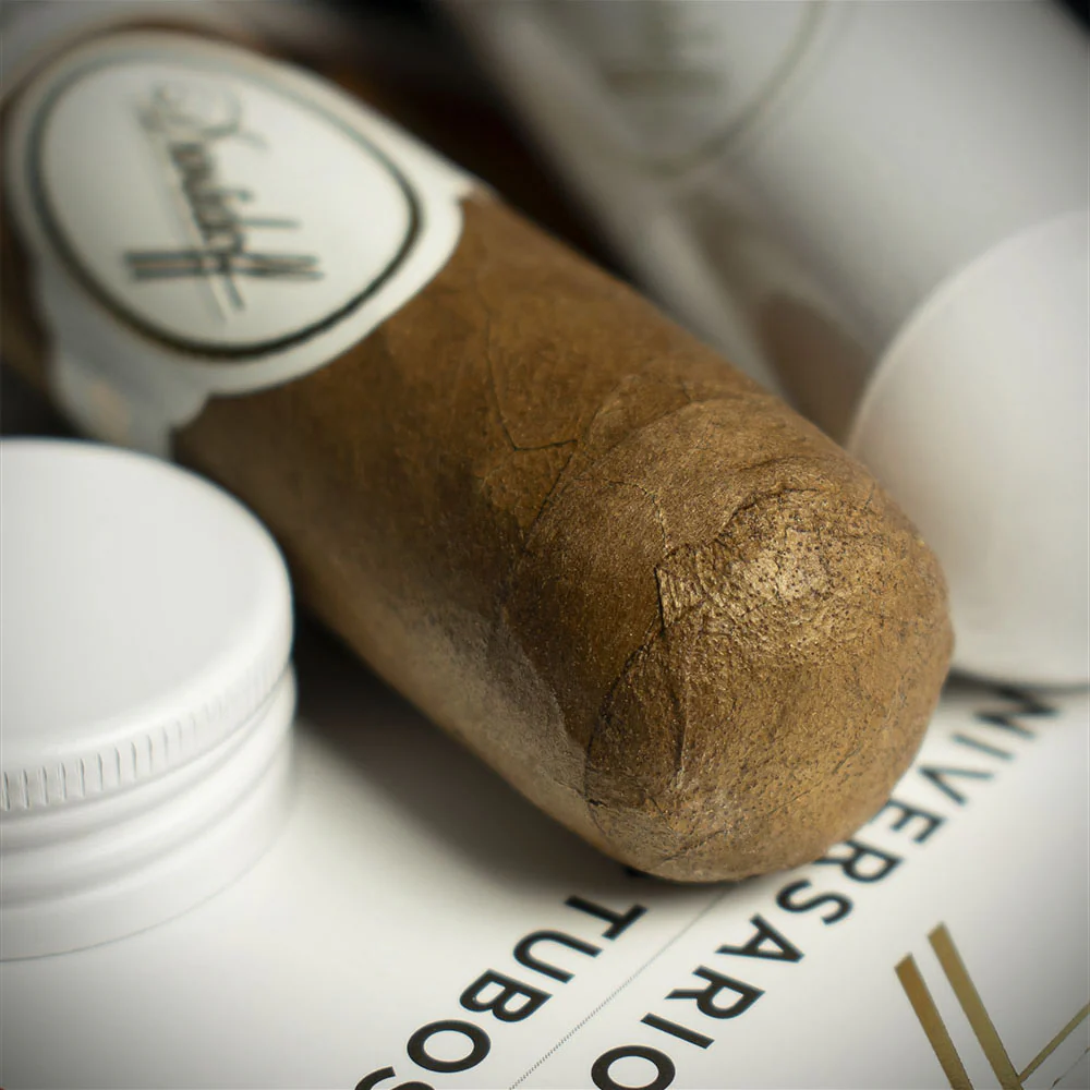 Davidoff Aniversario Series Special R. Tubos Cigar - Single - Image 5