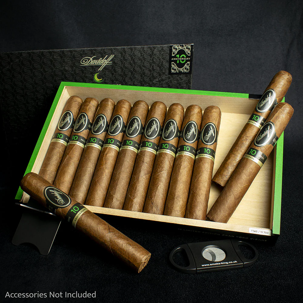 Davidoff Escurio 10th Anniversary Limited Edition Gran Toro Cigar - Single - Image 3