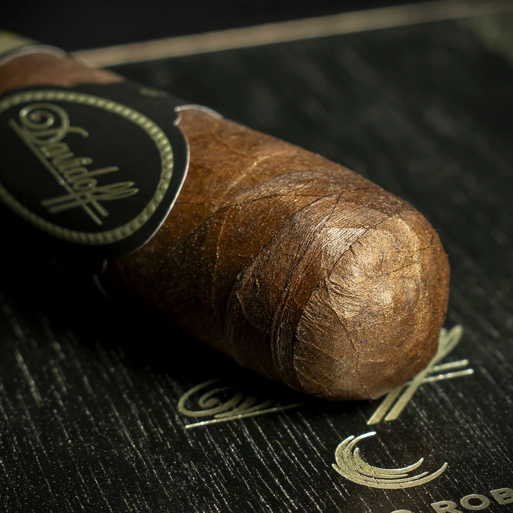 Davidoff Escurio Robusto Cigar - Single - Image 5