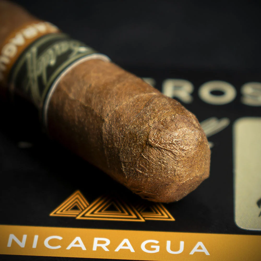 Davidoff Primeros Nicaragua Petit Panetela Cigar - Single - Image 5