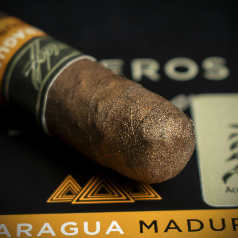 Davidoff Primeros Nicaragua Maduro Petit Panetela Cigar - Single - Image 5