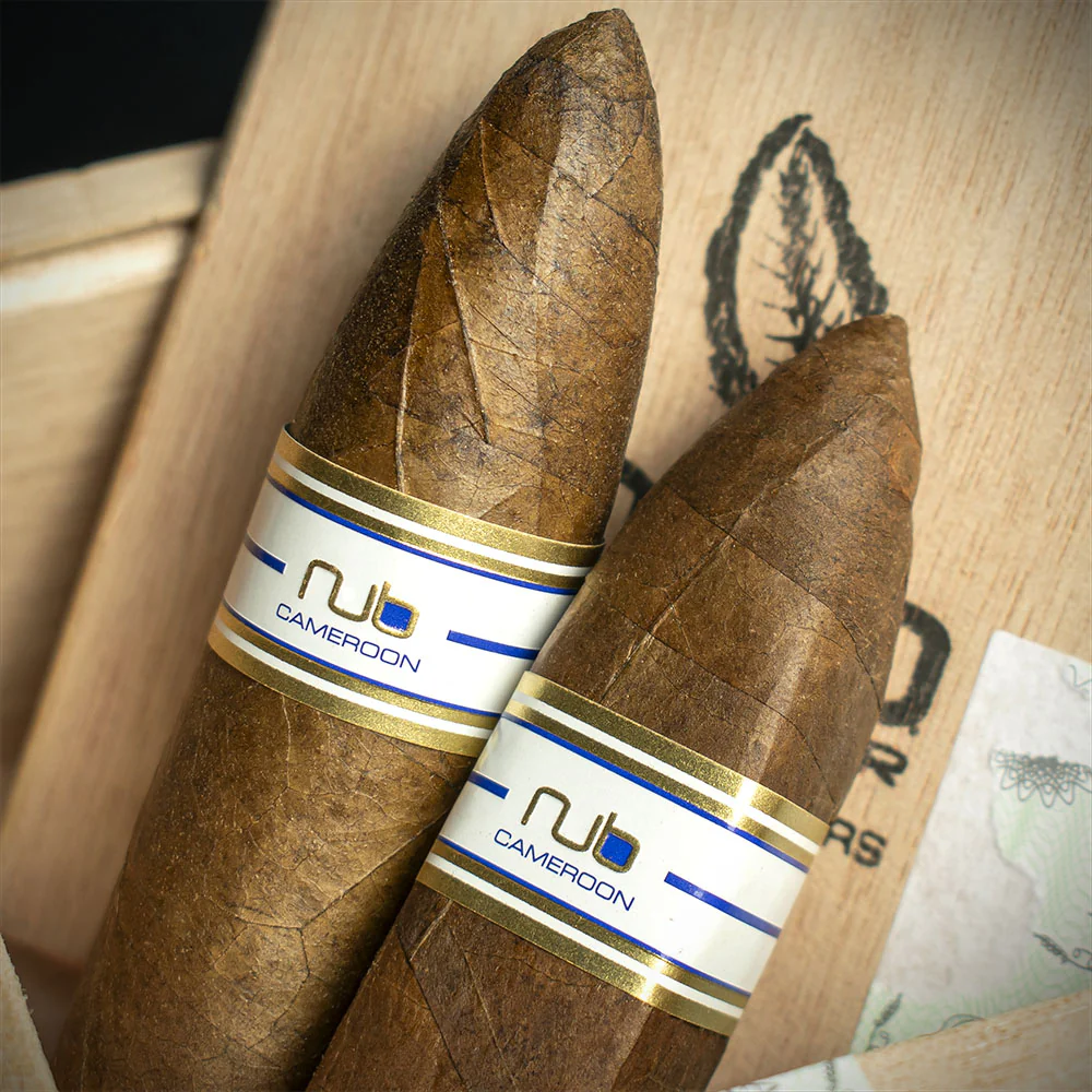 Tabacalera Oliva Nub Cigars Sampler - Box of 8 - Image 3