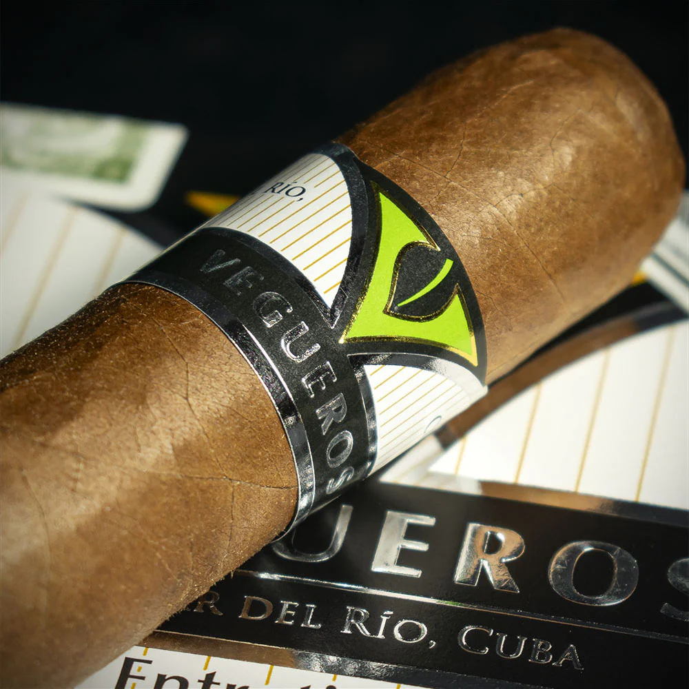 Vegueros Entretiempos Cuban Cigars - Pack of 4 - Image 3