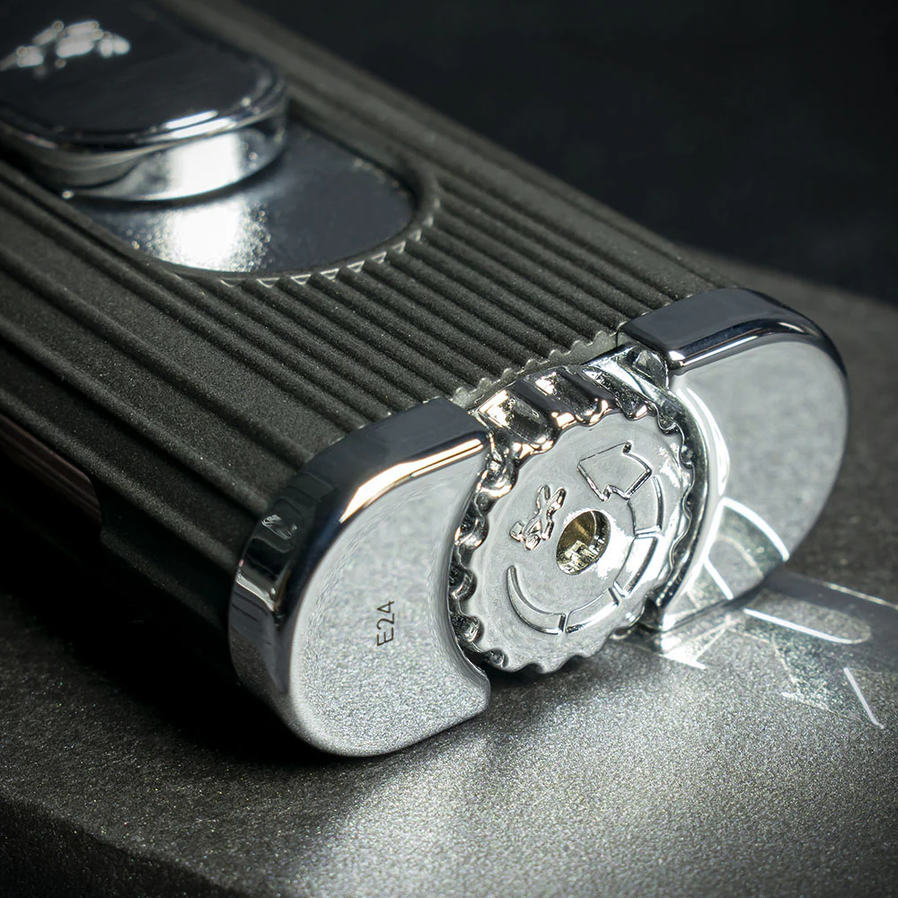 XiKar Hedron Hybrid Flame Cigar Lighter - Black/Chrome - Image 4